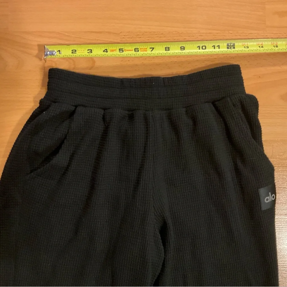 Alo Yoga Waffle Weekend Escape Jogger Black S